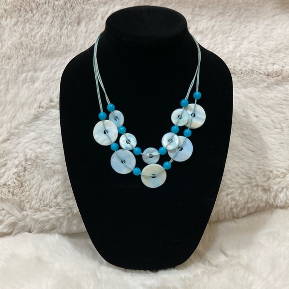 Jewelry - Mother of pearl necklace